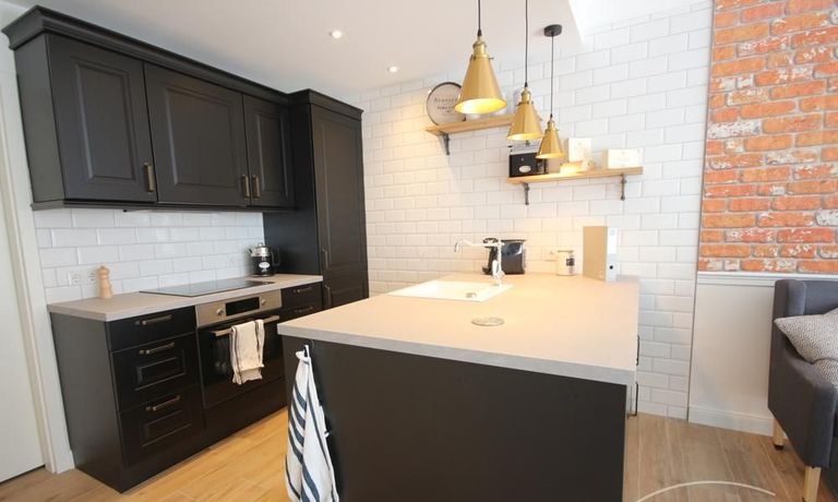 K&uuml;che mit Kochinsel