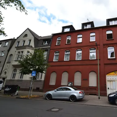 Wohn- und Geschäftshaus in zentraler Lage von Duisburg-Mittelmeiderich