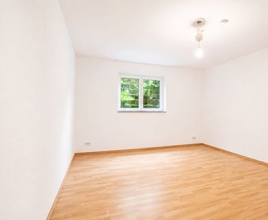 Schön geschnittene 2-Zimmer Souterrain-Wohnung in ruhiger Wohngegend! - Foto 2