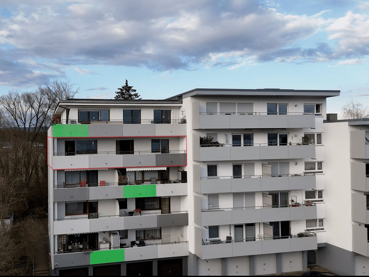 Außenansicht (rot: Wohungn)