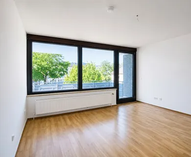 MODERNE 3-ZIMMERWOHNUNG MIT BALKON IN DER KREFELDER INNENSTADT ZU MIETEN