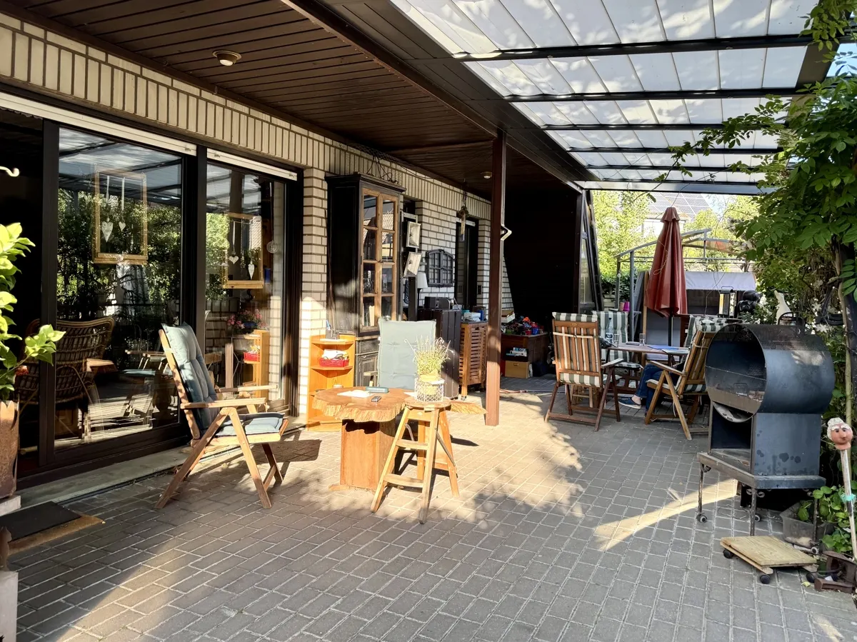 Überdachte Terrasse