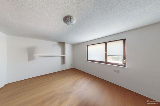 Schlafzimmer / Büro 