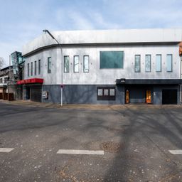 Investment-Highlight: 11.000 m² Parkgrundstück & 1.200 m² Nutzfläche – Platz für Ihre Großprojekte