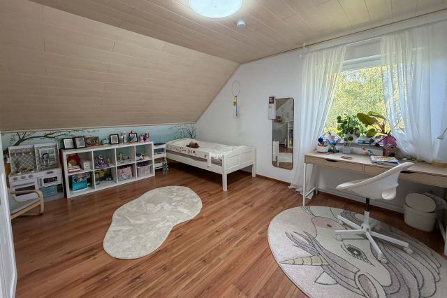 Kinderzimmer 2 (DG)