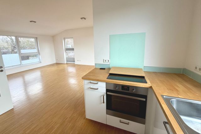 schöne Kombination WR und Küche