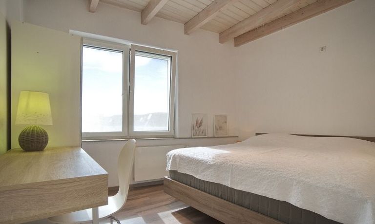 Schlafzimmer2
