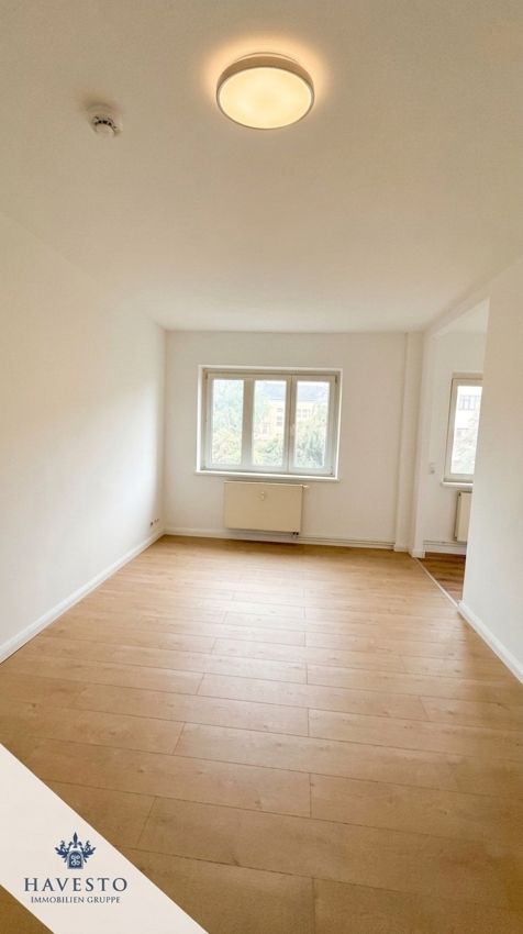 Neues Zuhause mit Wohlfühlfaktor: 2 Zimmer, Eckbadewanne, Grünblick - Foto 1