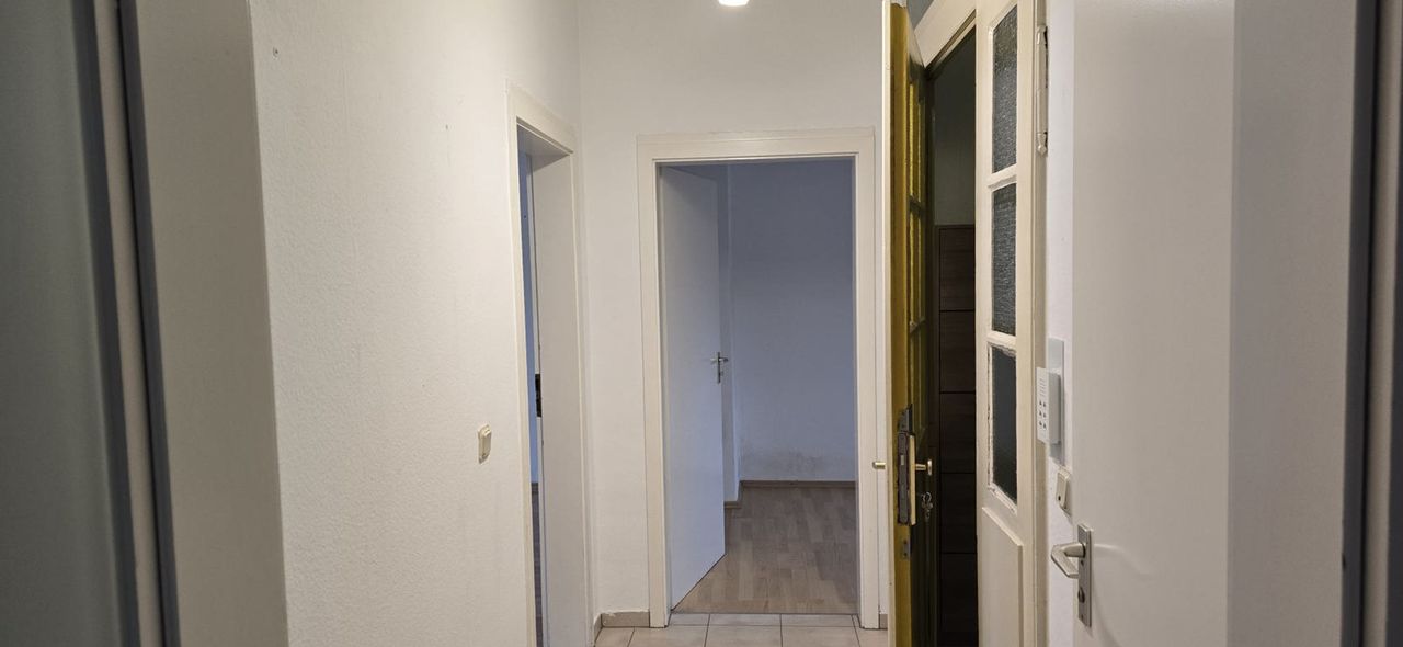Gemütliche 2-Zimmer-Wohnung mit moderner Einbauküche - Foto 2