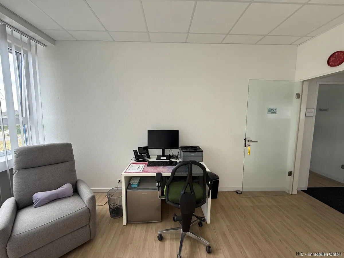 Ca. 14 m² Büroraum