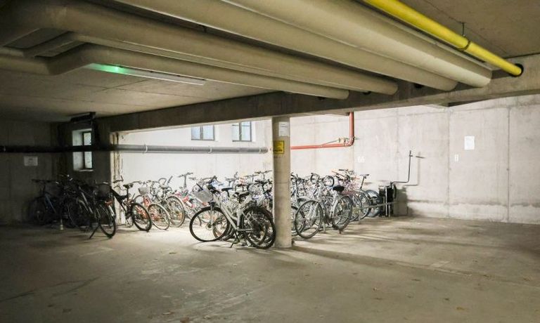 Fahrradabstellm&ouml;glichkeit in der Tiefgarage
