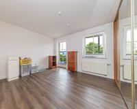 Mit Balkon