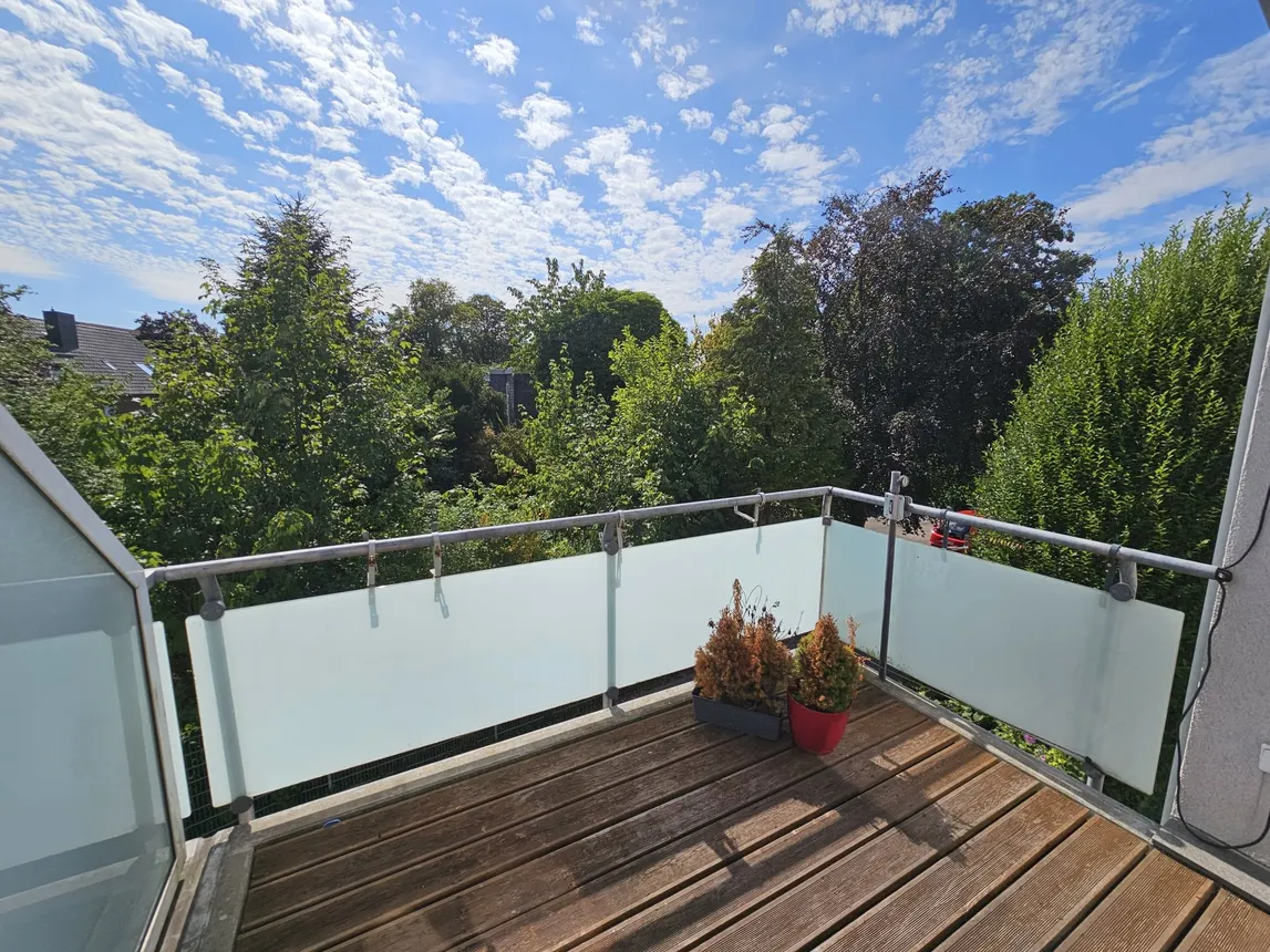 Seniorengerechte Wohnung mit TG-Stellplatz und Sonnen- Balkon