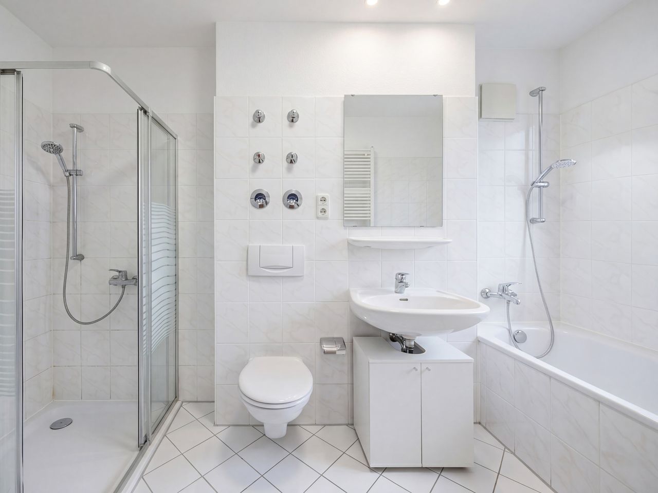 Badezimmer - KI geräumt