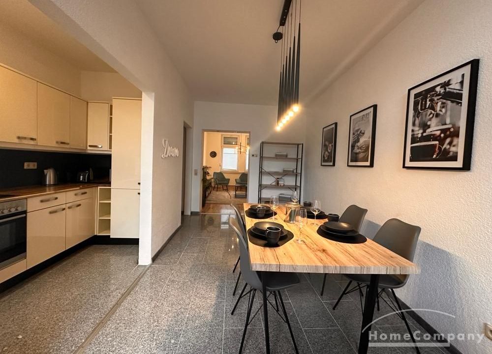 K&uuml;che und Esszimmer