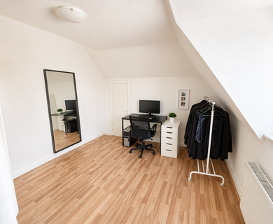 Großzügige Dachgeschosswohnung in zentraler Lage von Unna-Massen - Photo 4