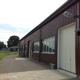 Produktions- bzw. Lagerhalle in verkehrsgünstiger Lage