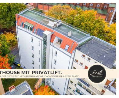 Unikat! Lichtdurchflutetes Penthouse über den Dächern Berlins. Stellplatz + Privatlift + Küche