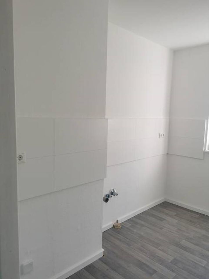 Ihr neues Zuhause: Moderne 3-Zimmer-Wohnung im 1. Obergeschoss - Photo 1