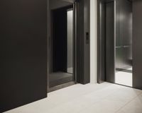 Es handelt sich um unverbindliche Illustrationen mit Sonderausstattungen. Die Bauausführung erfolgt durch das Bauunternehmen