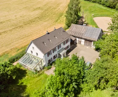 Idyllisches Anwesen für Pferde-/ Tierhaltung in Alleinlage auf 2,7 ha zu verkaufen