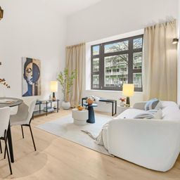 One Lindemann: Wohnung No. 3 im EG mit Loftcharakter und Südwestbalkon