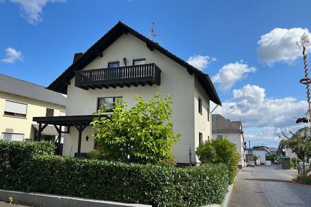 Straßenansicht