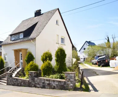 Familienfreundliches Wohnen in bester Lage – Haus mit Garten in Ransbach-Baumbach!