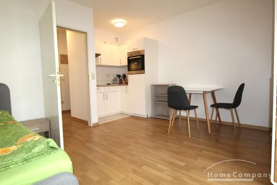 Möbliert/Furnished 1-Zimmer Apartment mit Balkon in Dresden-Seidnitz max. 1 Person