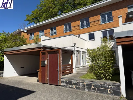 Jetzt neu: Haus zum Kauf in Kelkheim (Taunus)