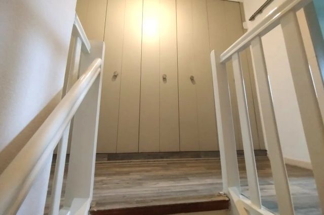 Viel Platz im Wandschrank