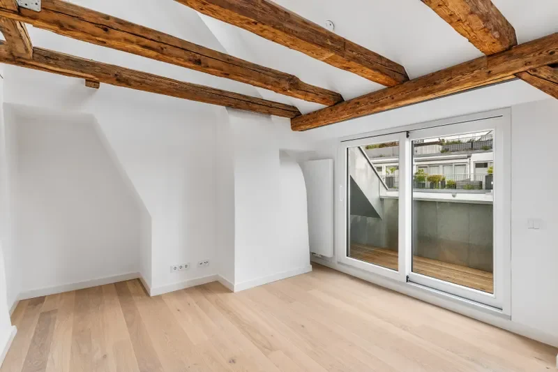 Schlafzimmer mit Balkon