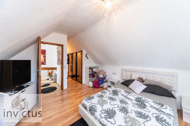 Schlafzimmer 2. DG