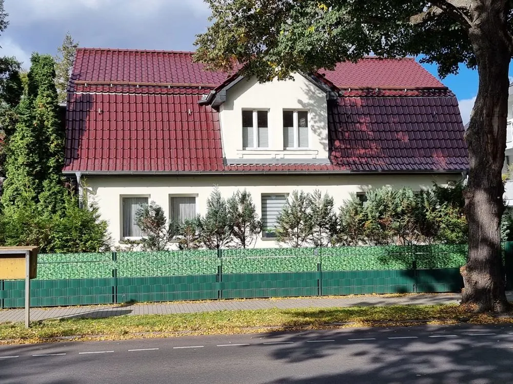 Straßenansicht