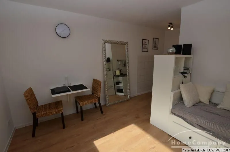 Wohnzimmer-Essbereich