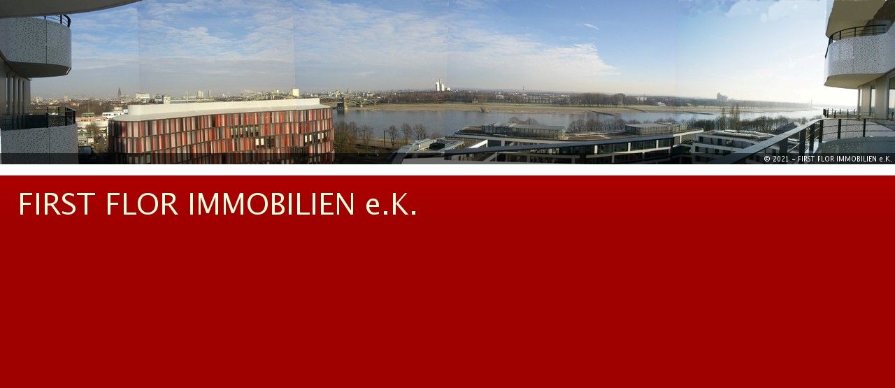 Panoramablick vom Balkon