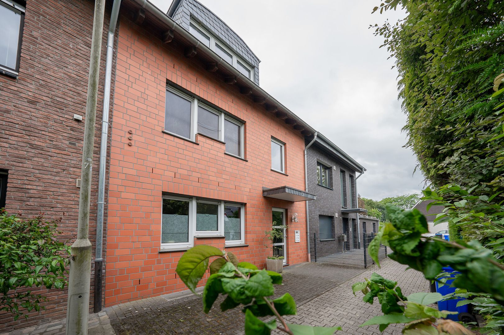 Charmante 2-Zimmer-Dachgeschosswohnung mit Balkon – lichtdurchflutet, gemütlich und zentral gelegen