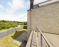 Dachterrasse mit Blick in Garten