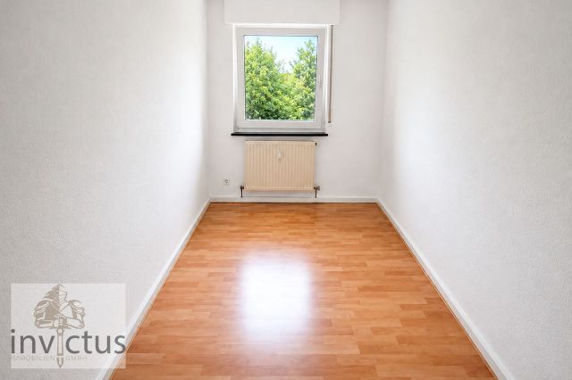 Kinderzimmer o. Büro