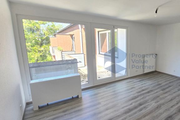 Gro&szlig;z&uuml;gige 3-Zimmer-Balkon-Wohnung im Gr&uuml;nen