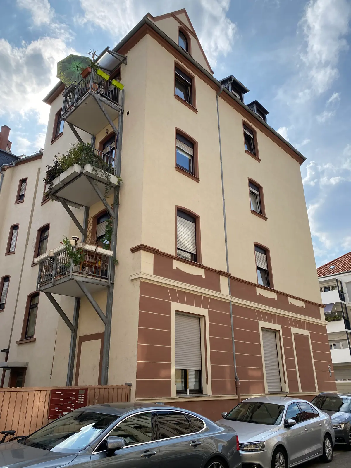 Straßenansicht