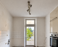Küche mit Balkon