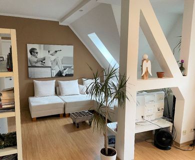 Düsseldorf-Unterbilk! 2-Zimmer-Altbauwohnung mit Wohnküche nähe Lorettostraße! - Foto 1