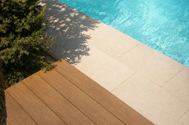 Poolterrasse
