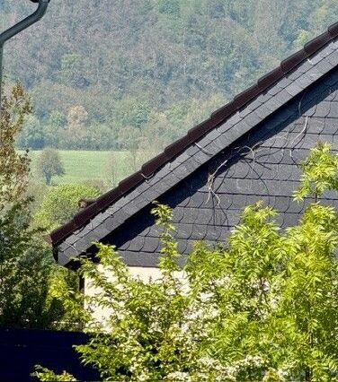 Haushälfte rechts - Toller Blick vom Balkon Richtung Bödingen