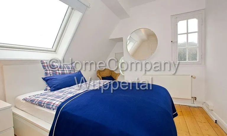 Moderne Dachgeschosswohnung mit DSL und PKW-Stellplatz in W-Ronsdorf - Foto 5