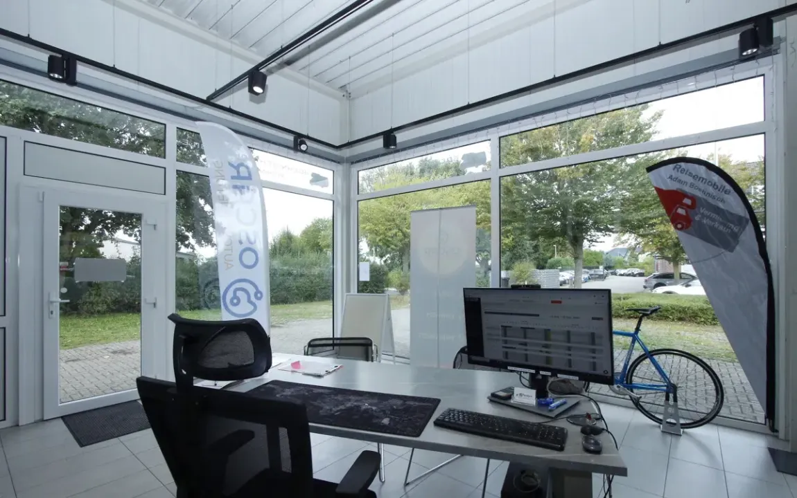 Nettetal-Lobberich: Ca. 25 m² Büro mit ca. 450 m² befestigtem Außenbereich inkl. 2 Seecontainern