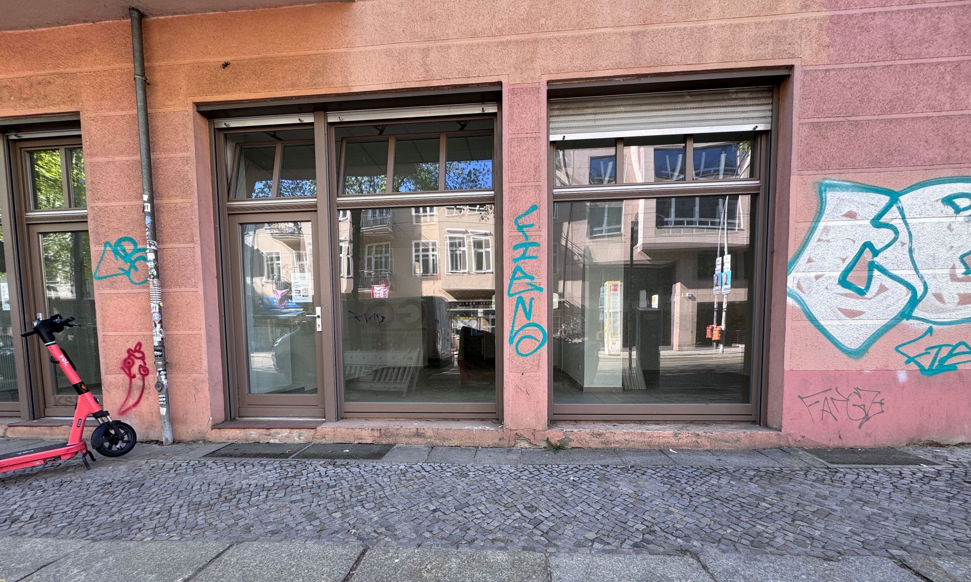 Ladengeschäfft mitten im Boxhagener Kiez!