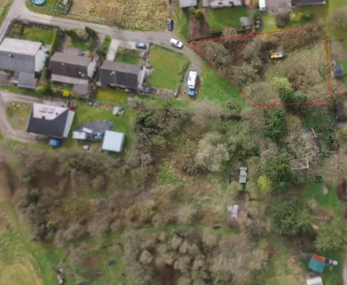 Großzügiges Baugrundstück mit bestehendem Grünbestand in Windeck!