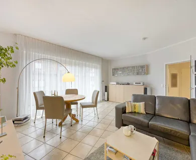 Wohlfühlwohnung im Herzen von Ratingen: Helle 3-Zimmer-Wohnung mit Südwest-Balkon